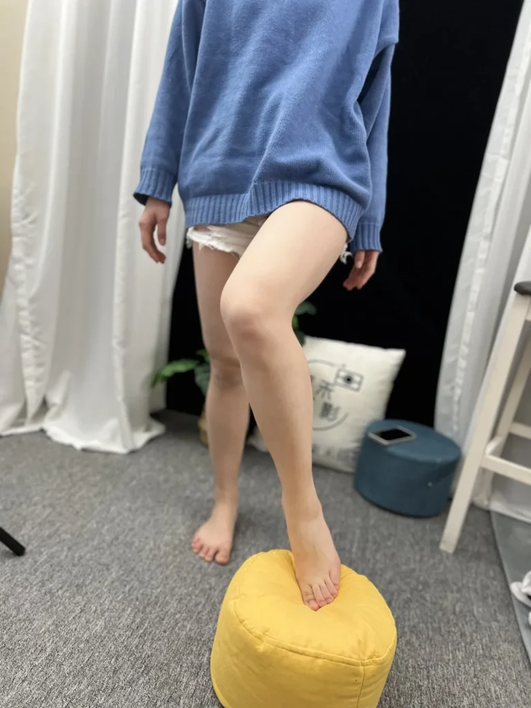 三禾摄影 NO.033 休闲短裤 棉袜 小白鞋[183P/2V/4.13GB]插图1