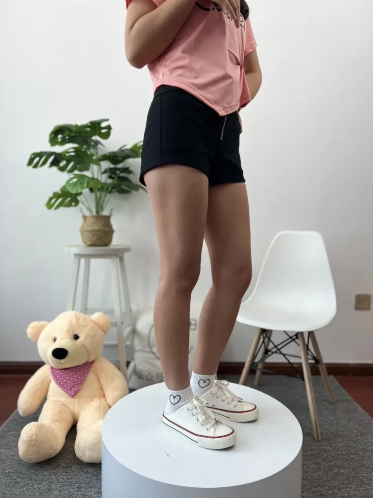 三禾摄影 NO.037 休闲短裤 棉袜 帆布鞋[171P/2V/0.99GB]插图1