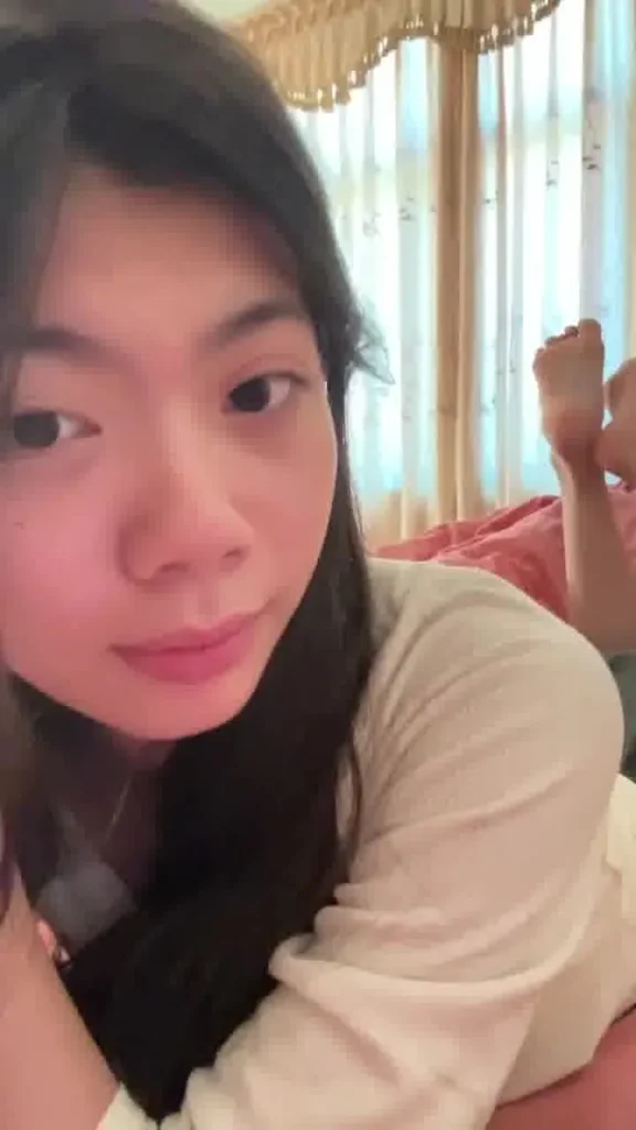 脚模面试脸足同框套路系列-199 银框眼镜女大 [29V/185M]插图3