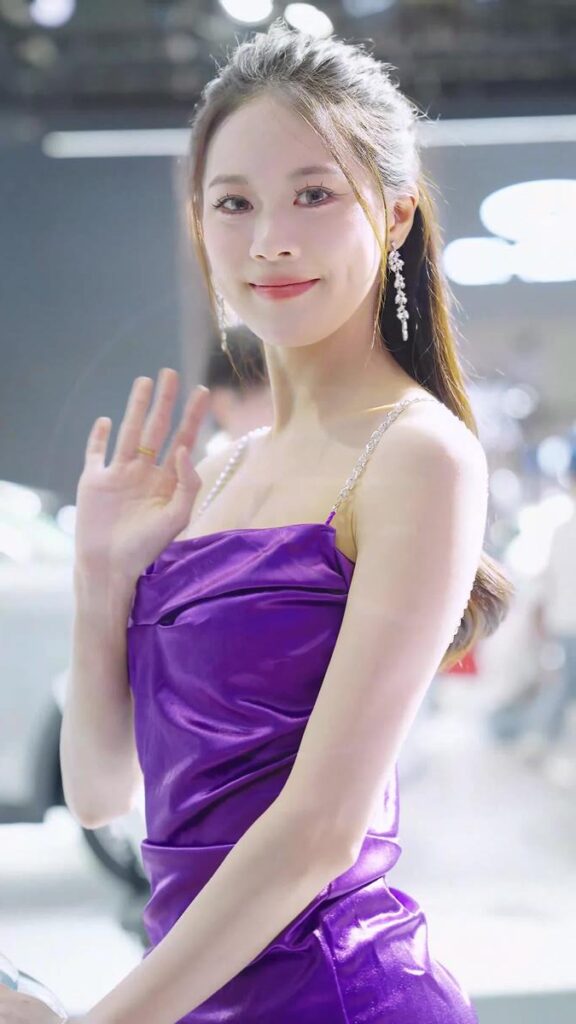 NO.1023 2024 东莞春季车展 Racing Model 车模随拍 Fancam LOOKBOOK 05[1V/118MB]插图1