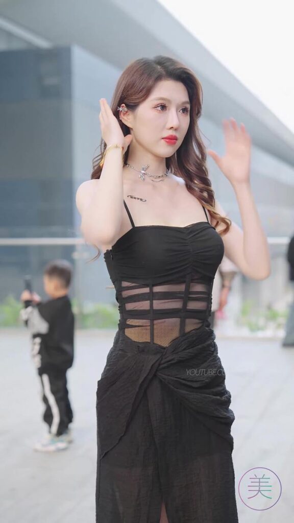 NO.1045 2024 深圳改装车展 Auto Salon 车模抖音网红随拍 57[1V/188MB]插图1