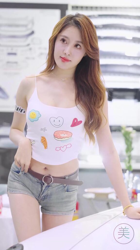 NO.1046 2024 深圳改装车展 Auto Salon 车模抖音网红随拍 58[1V/222MB]插图