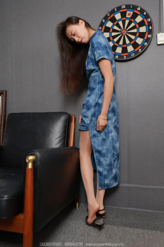 [IESS异思趣向] 2025.09.18 丝享家2161：小九《旗袍油亮丝（下）》[101P/110MB]-无料摄影圈