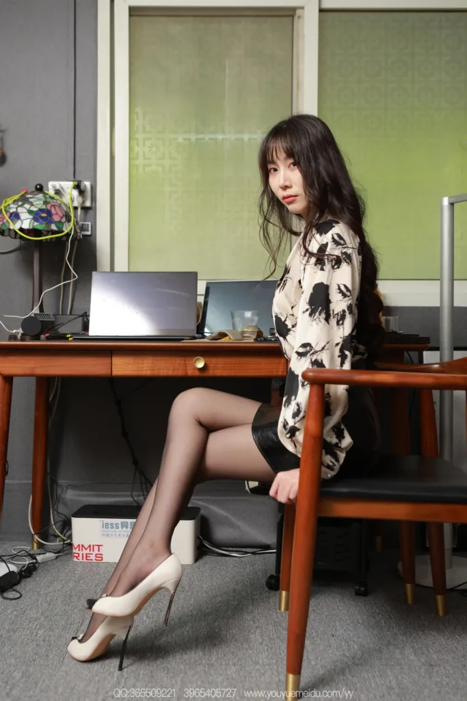 [IESS异思趣向] 2025.09.26 丝享家2168：团团《楚楚动人》[88P/103MB]插图