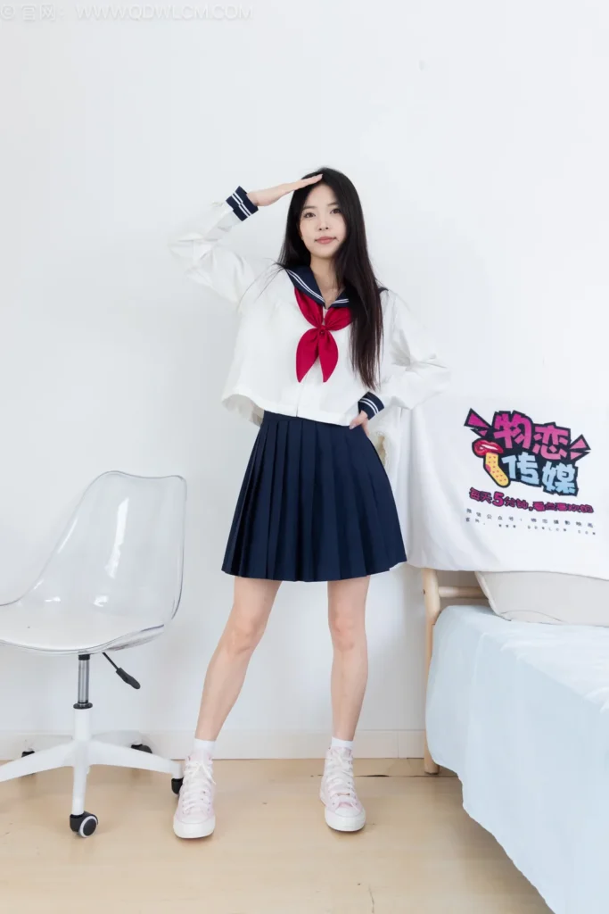 物恋传媒 NO.2535 茯苓-帆布鞋、纯白棉袜、裸足[160P/1V/3.96GB]插图1