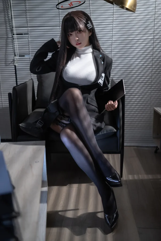 矢量鱼 NO.017 – 蔚蓝档案 调月莉音[36P/190MB]插图1