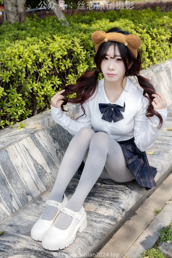 丝恋摄影 NO.009 小梦-白色衬衫 碎花短裙 灰色丝袜 白色玛丽珍[283P/1V/3.19GB]插图1