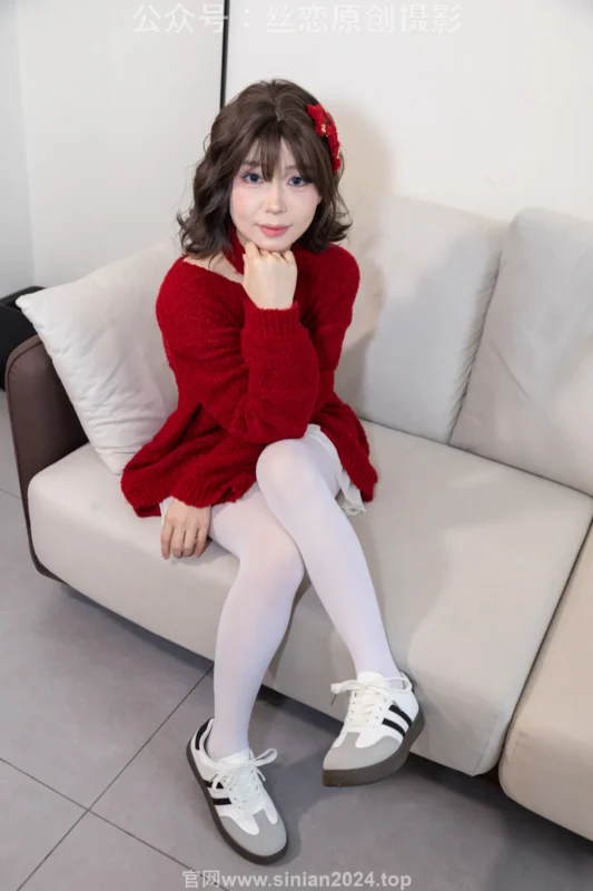 丝恋摄影 NO.010 泡芙-红色毛衣 小白裙 厚白丝袜 白色板鞋[228P/1V/3.13GB]-无料摄影圈
