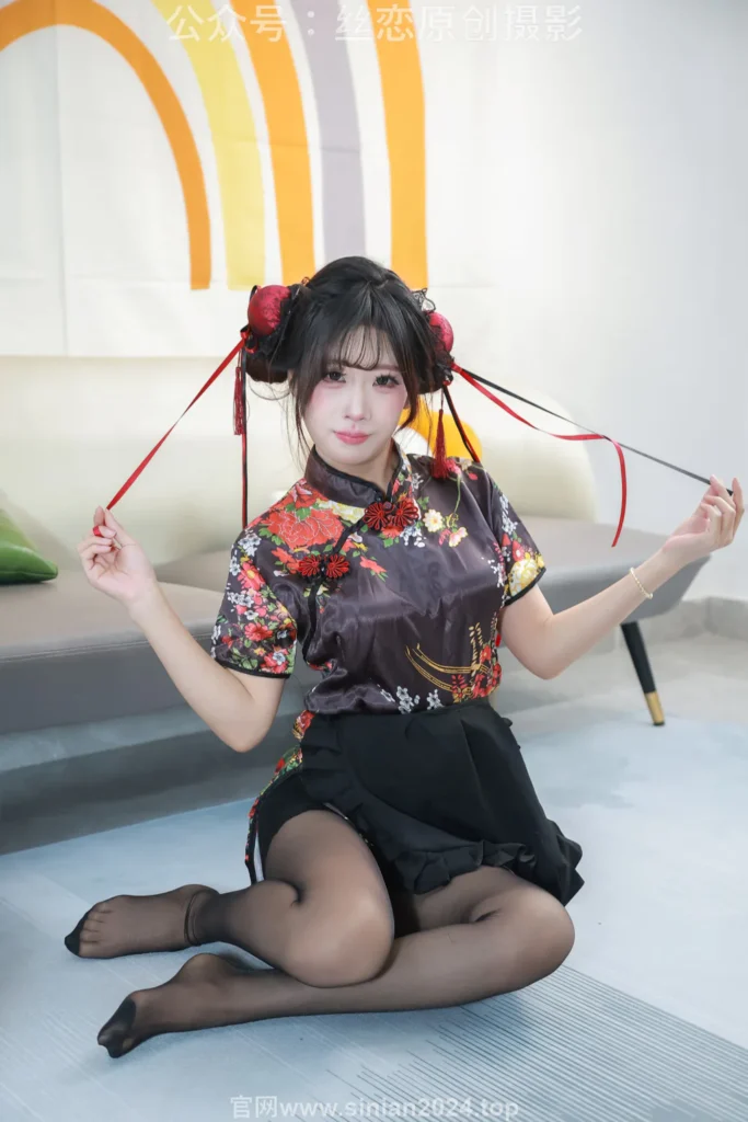 丝恋摄影 NO.011 小梦-绣花旗袍 黑色丝袜 黑色增高鞋[258P/1V/3.67GB]插图2