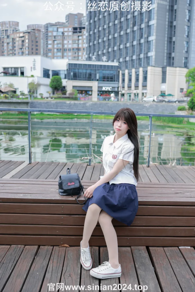 丝恋摄影 NO.016 泡芙-白色衬衫 jk短裙 肉色薄丝 白色帆布鞋[290P/1V/5.18GB]插图