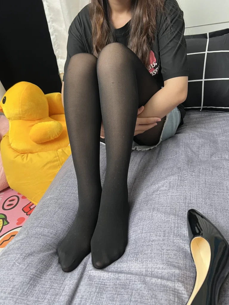 三禾摄影 NO.044 牛仔短裤 黑丝 高跟[227P/1.51GB]插图3