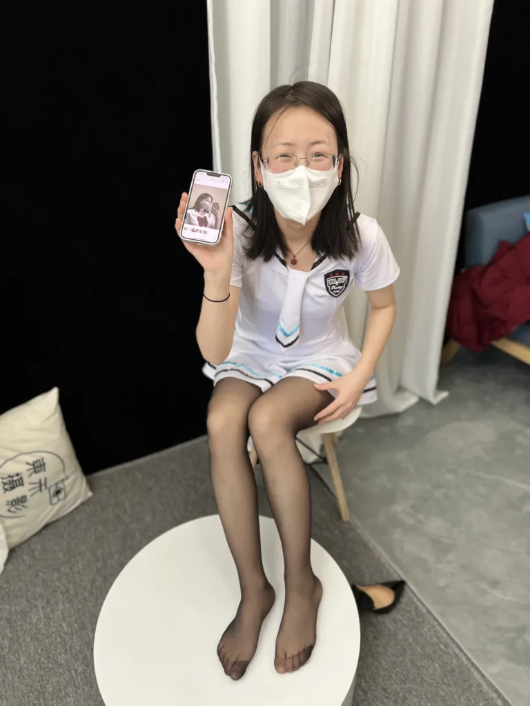 三禾摄影 NO.049 水手服 黑丝 高跟[238P/1V/2.08GB]插图2