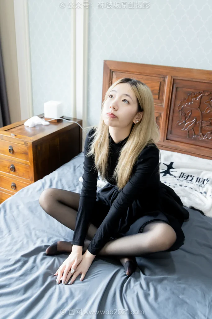 [BoBoSocks袜啵啵]NO.632 小甜豆-高跟鞋、薄黑丝、丝袜淋满精油搓脚剧情[173P/1V/8.01GB]插图