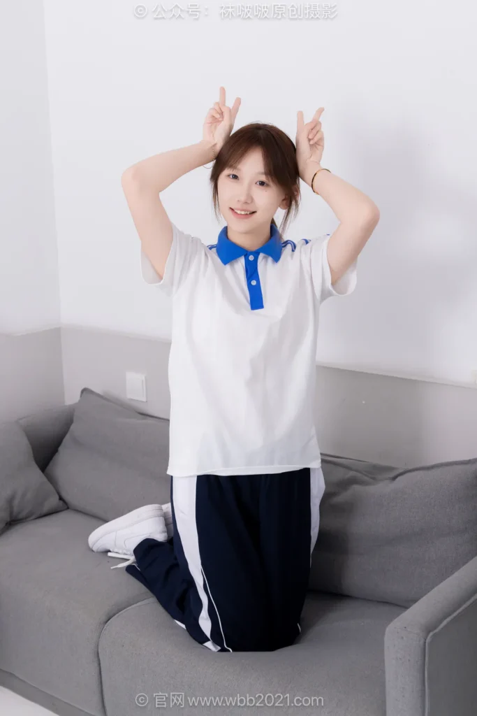 [BoBoSocks袜啵啵]NO.633 香菜-板鞋、白棉袜、裸足、校服[191P/1V/6.63GB]插图2