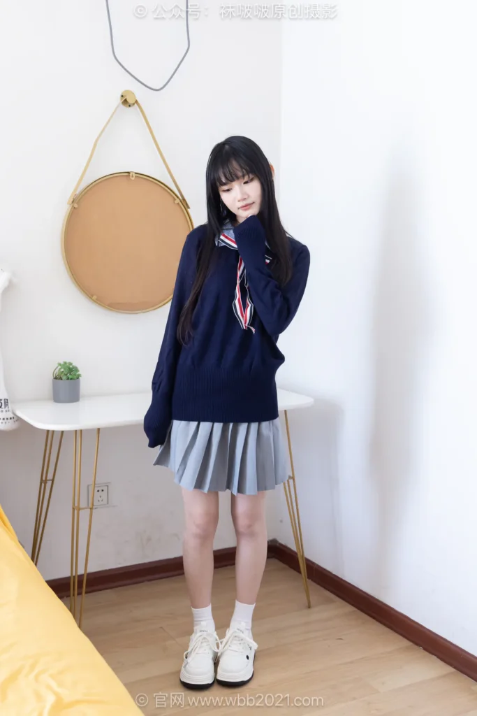 [BoBoSocks袜啵啵]NO.635 甜甜圈-板鞋、白棉袜、裸足、学院风[186P/1V/6.38GB]插图2