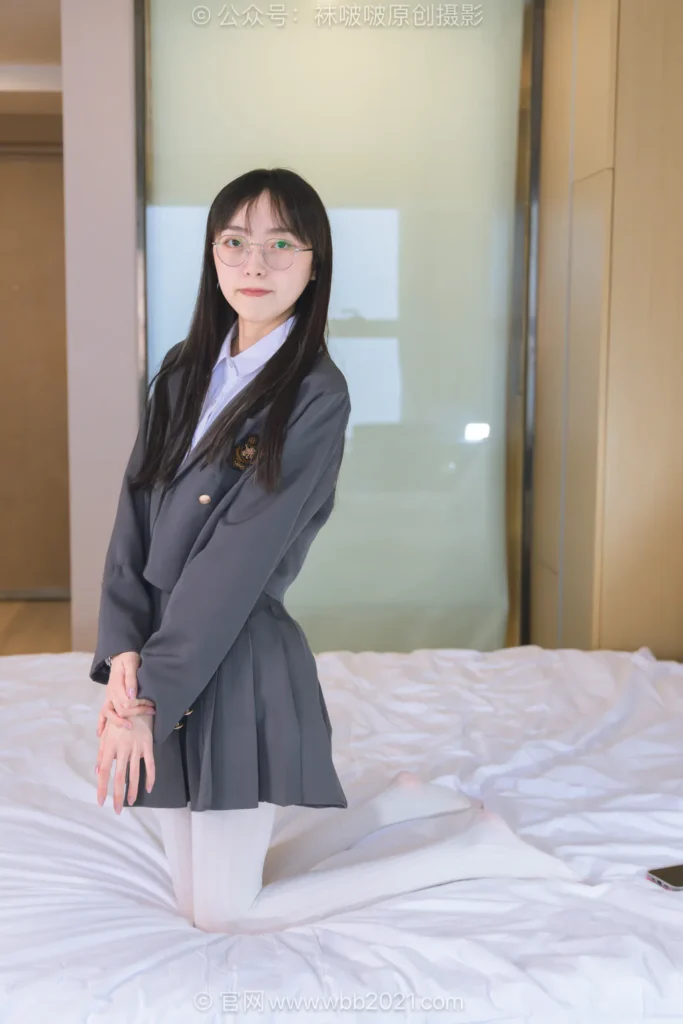 [BoBoSocks袜啵啵]NO.637 稚予-短靴、厚白丝、学院风[140P/1V/5.69GB]插图2