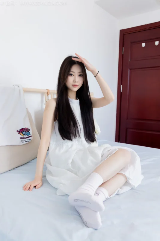 物恋传媒 NO.2568 小羊-板鞋、白棉袜、裸足[153P/1V/3.32GB]-无料摄影圈