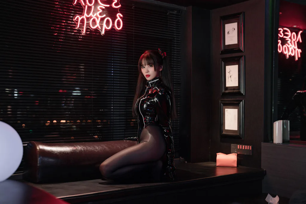 轩萧学姐 NO.087 – 黑丝通讯官[60P/286MB]插图2