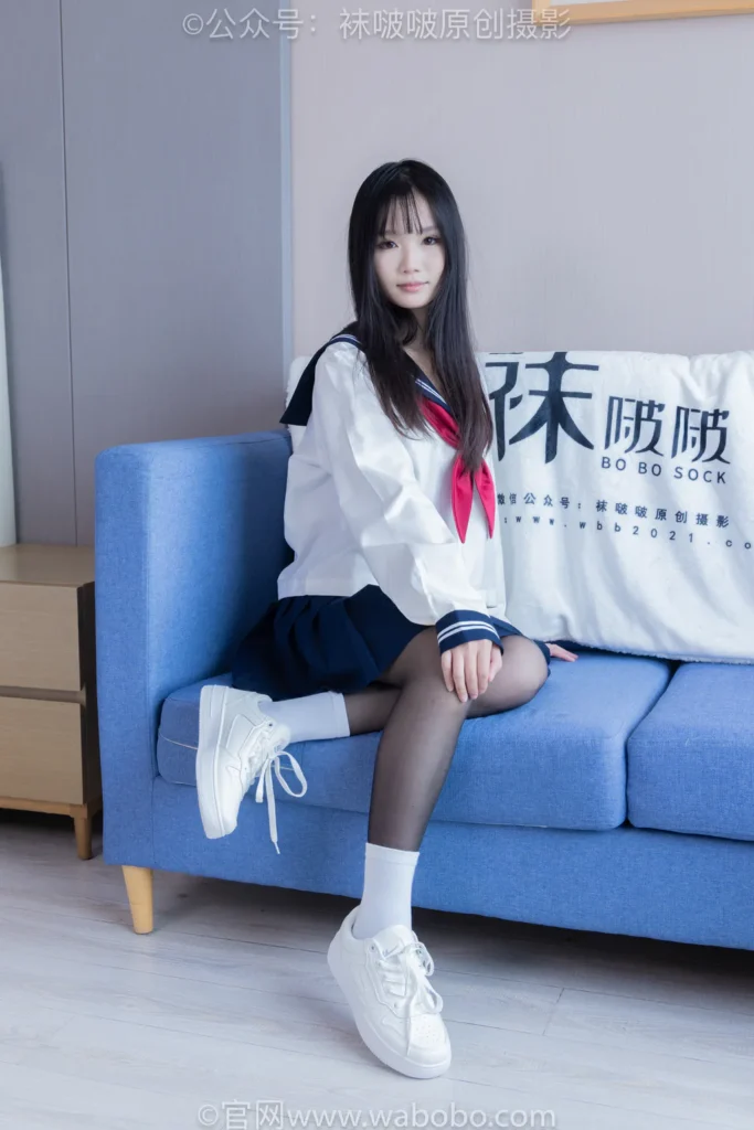 [BoBoSocks袜啵啵]NO.642 甜甜圈-过膝靴、板鞋、白棉袜、薄黑丝[152P/1V/7.23GB]插图2