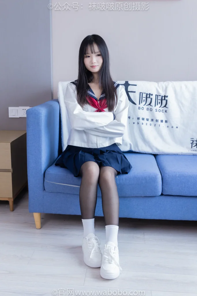 [BoBoSocks袜啵啵]NO.642 甜甜圈-过膝靴、板鞋、白棉袜、薄黑丝[152P/1V/7.23GB]插图3