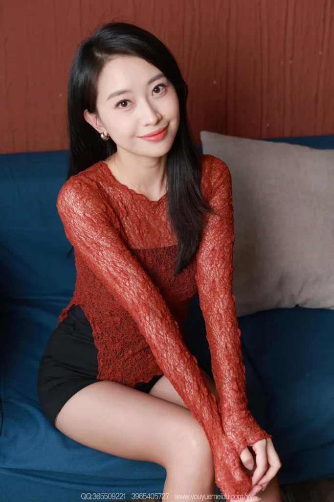 [IESS异思趣向] 2025.11.07 丝享家2204：小婕《玉姐天花板》[88P/96MB]插图