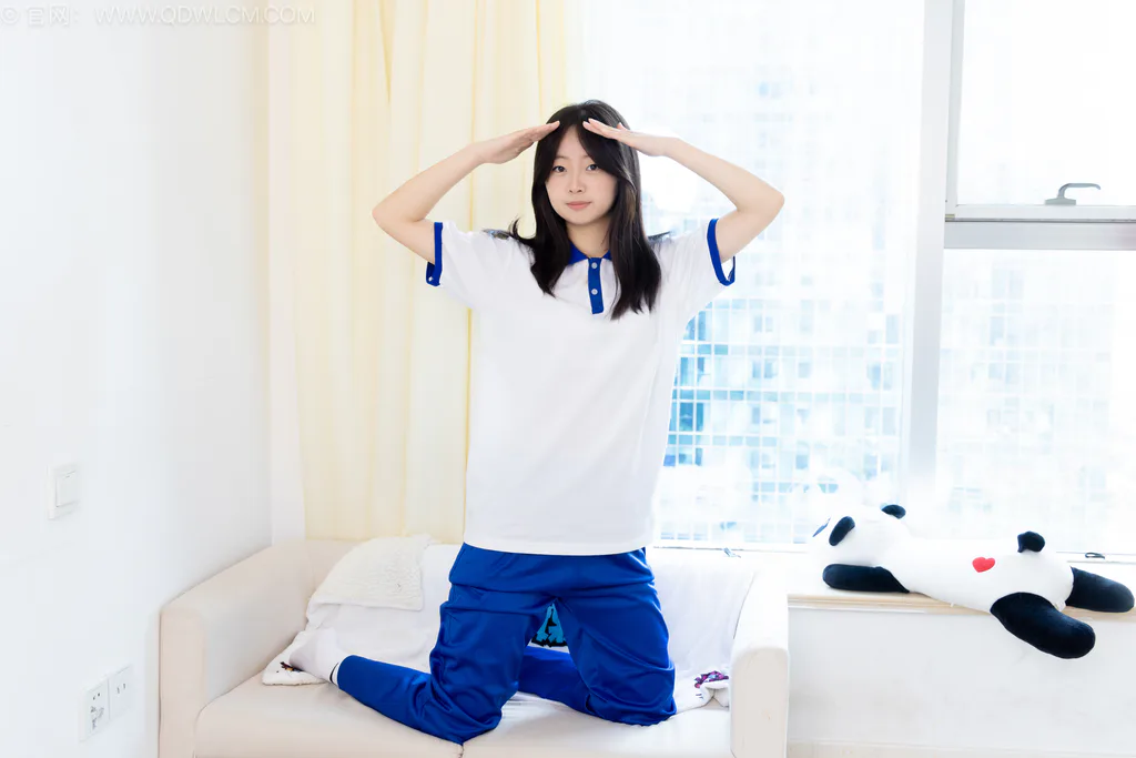 物恋传媒 NO.2576 萌萌-板鞋、白棉袜、裸足、校服[153P/1V/3.51GB]插图2