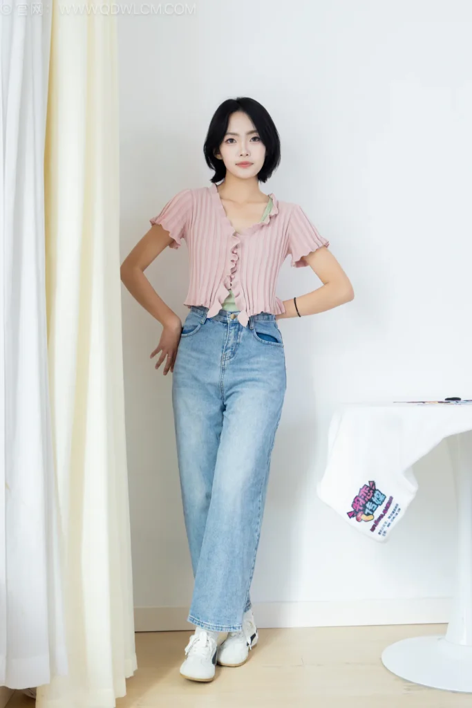 物恋传媒 NO.2585 小爱-运动鞋、白棉袜、薄黑丝、厚肉丝[149P/1V/3.64GB]插图1