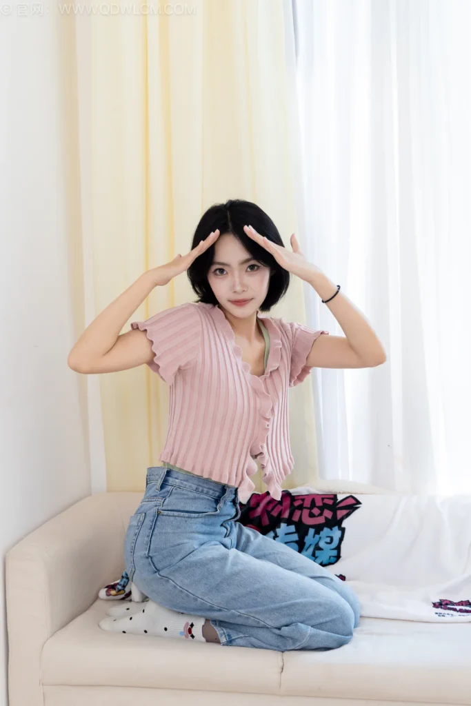 物恋传媒 NO.2585 小爱-运动鞋、白棉袜、薄黑丝、厚肉丝[149P/1V/3.64GB]插图