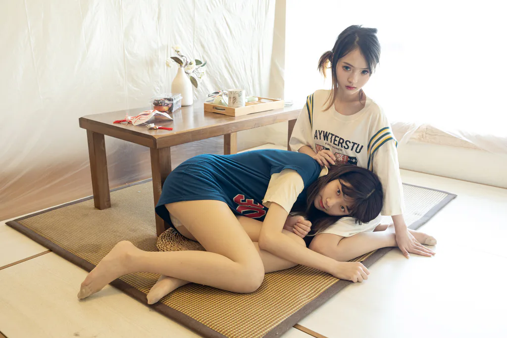 [IMZSOCK爱美足] 未知编号12-茜茜&海椒 双人丝袜TK [24P/2V/2.72G]插图1