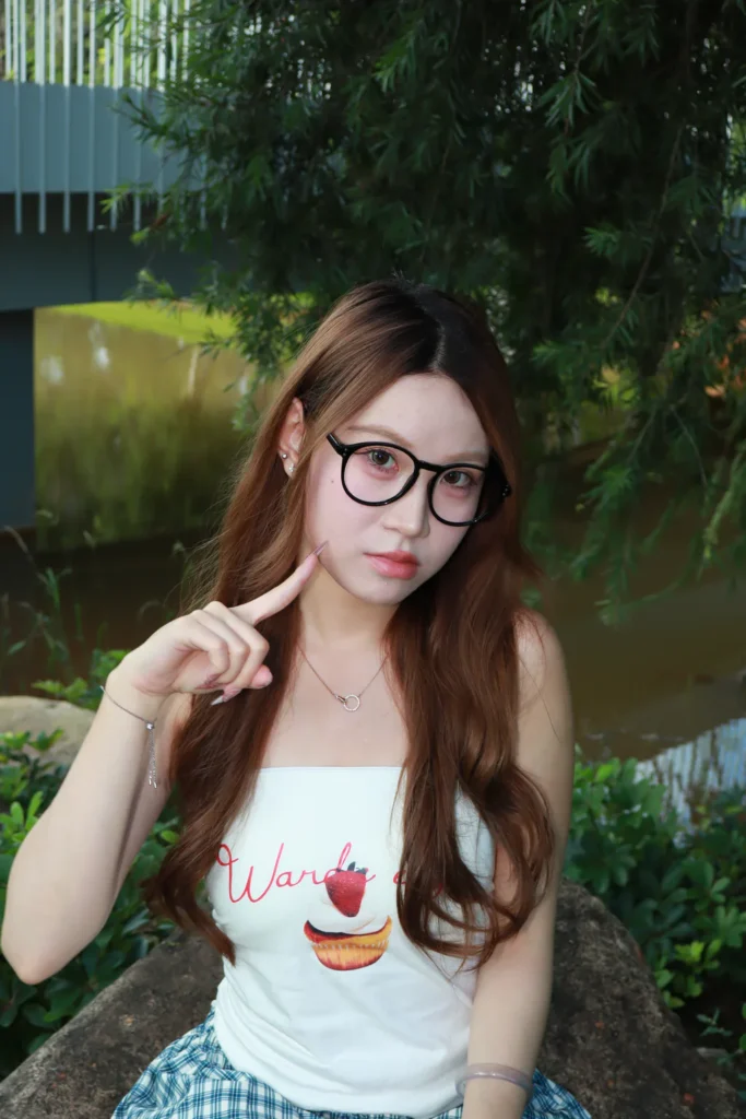 个人约拍 – 011号作品 洞洞鞋船袜[346P/54V/5.89GB]插图3