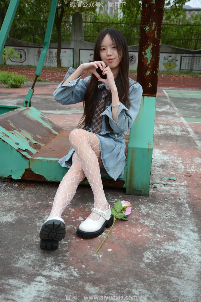 爱月下056期[100P/1V/3.02G]插图