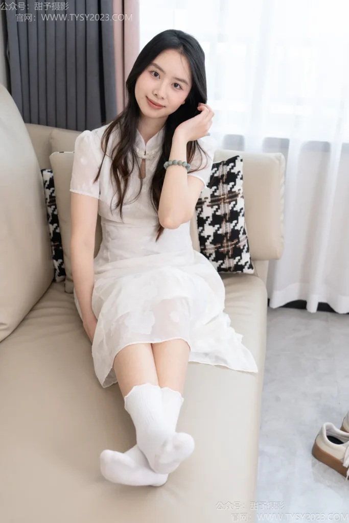 甜予摄影 NO.198 知知-板鞋、白棉袜、裸足[125P/2V/9.21GB]插图3