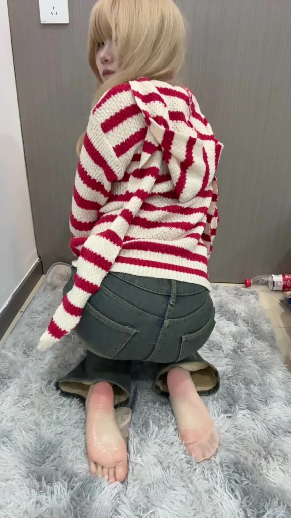 脚模面试脸足同框套路系列-230 [4V/873M]插图3