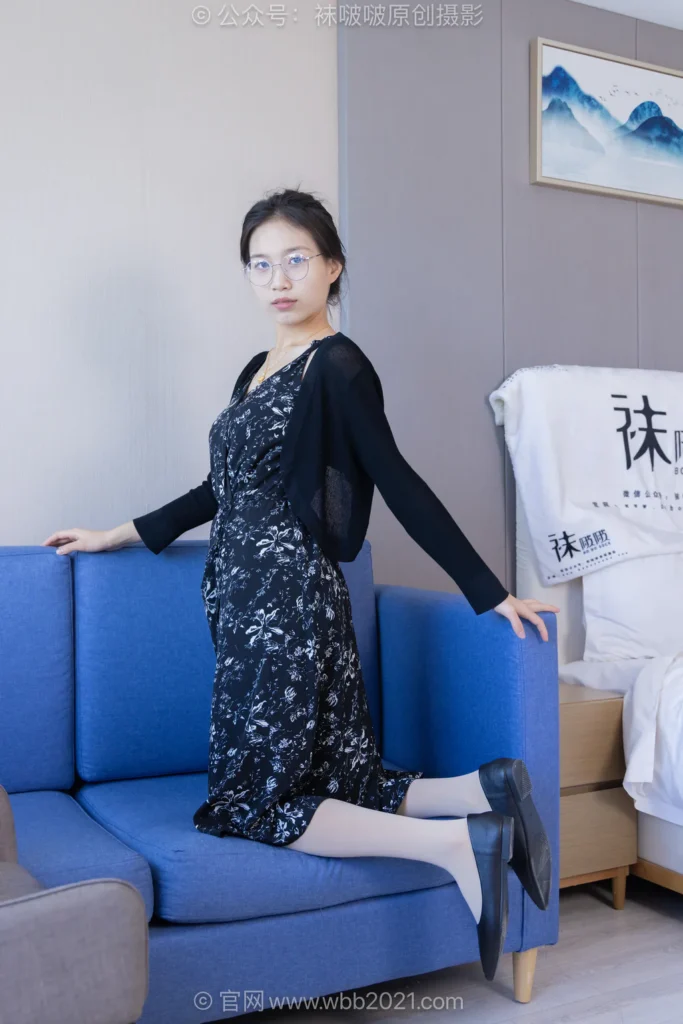 [BoBoSocks袜啵啵]NO.648 芝士-两双平底鞋、厚肉丝、薄肉丝[153P/1V/6.61GB]插图2