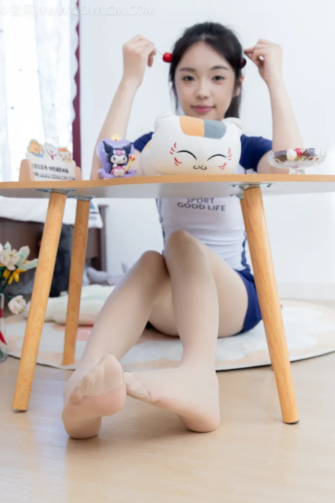 物恋传媒 NO.2596 青提-帆布鞋、白棉袜、薄肉丝[139P/1V/3.91GB]插图