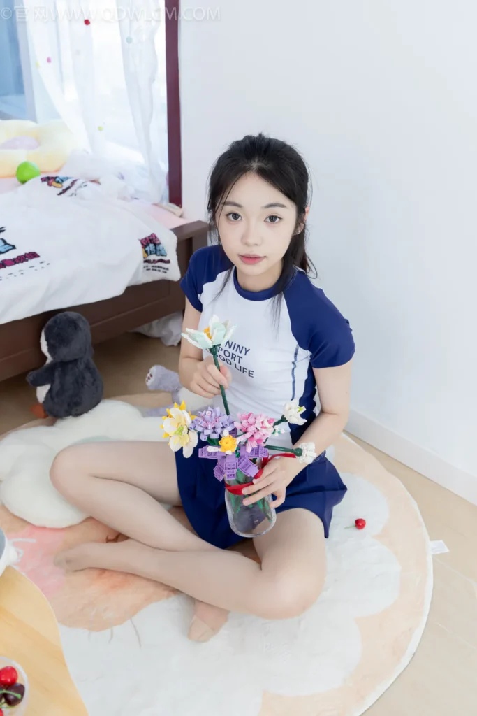 物恋传媒 NO.2596 青提-帆布鞋、白棉袜、薄肉丝[139P/1V/3.91GB]插图3