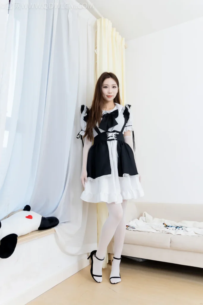 物恋传媒 NO.2597 泡泡-高跟鞋、厚白丝、裸足、小人国[163P/1V/6.55GB]插图1