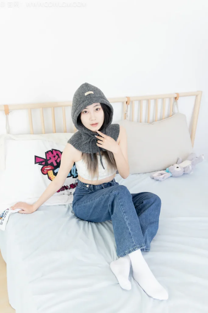 物恋传媒 NO.2604 贝壳-板鞋、纯白高筒棉袜、裸足[155P/1V/4.18GB]插图