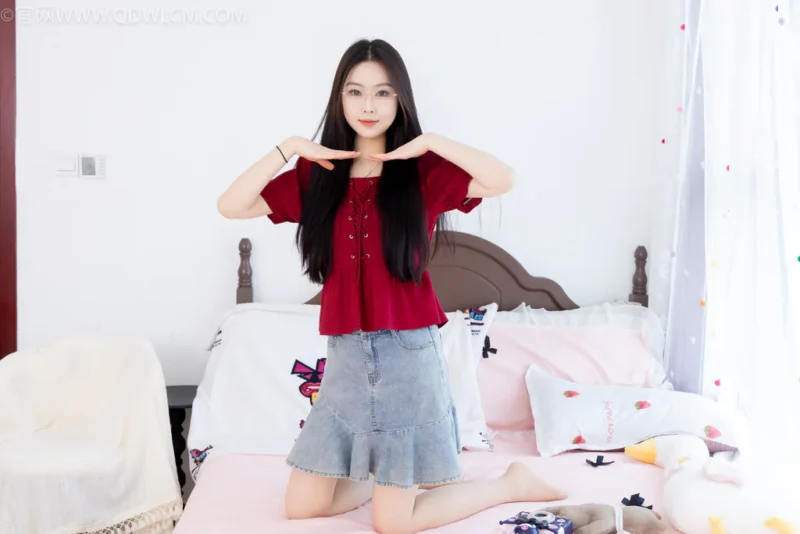 物恋传媒 NO.2607 小羊-三双高跟凉鞋、薄肉丝、裸足[160P/1V/6.98GB]-无料摄影圈