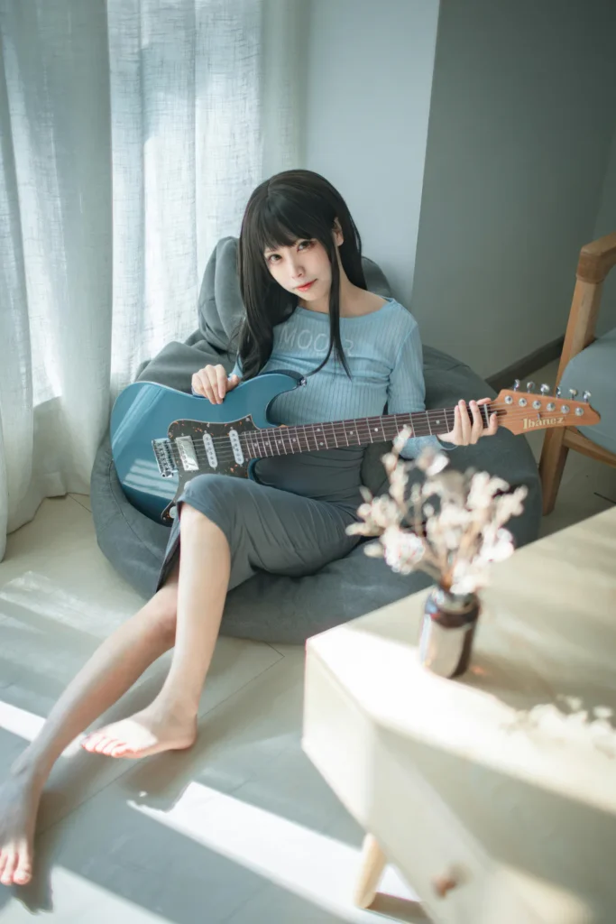 三無人型 NO.012 – 吉他妹妹[24P/223MB]插图1