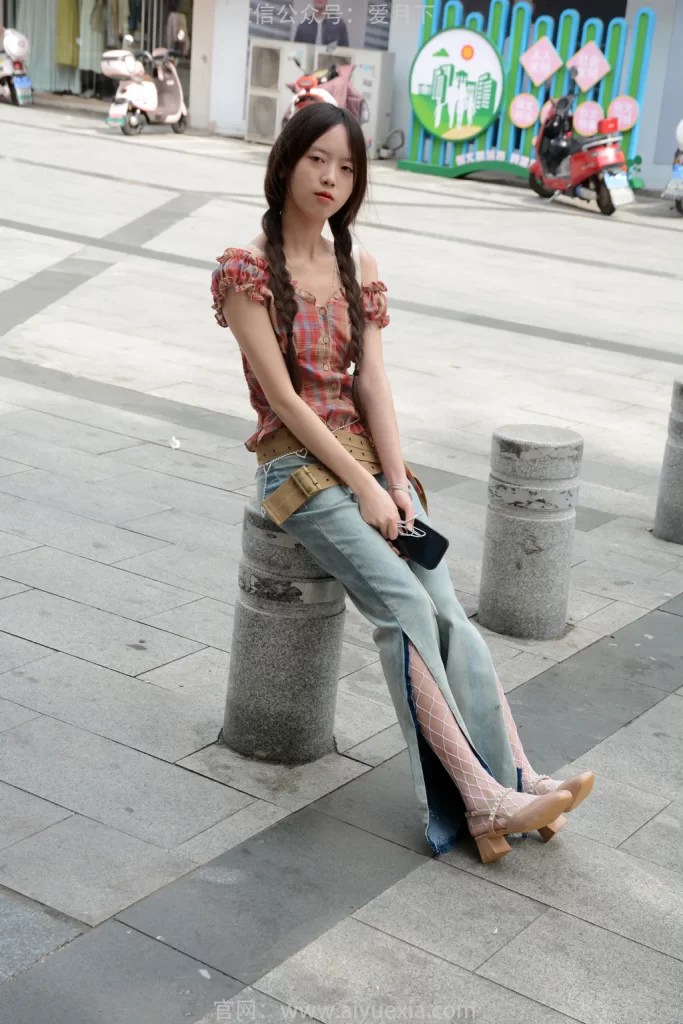 爱月下113期 [100P/1V/8G]插图1