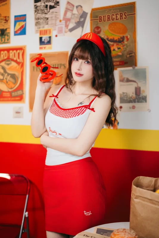 鹿八岁 NO.033 - 麦门打工日记[17P/490MB]-无料摄影圈