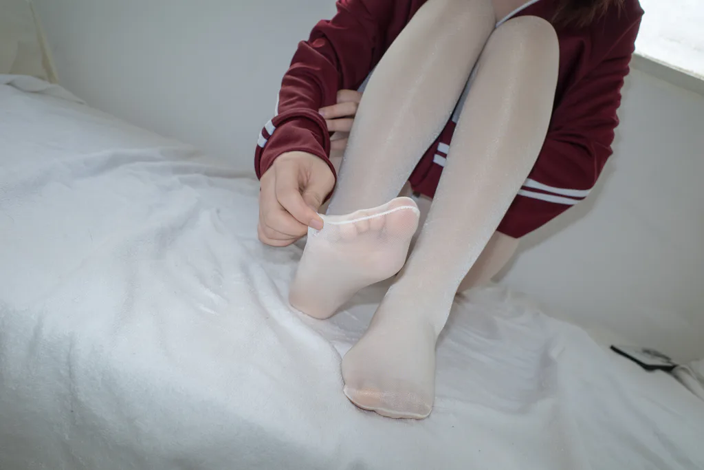 森萝财团写真 – 内部10 小夜 40D闪闪舍宾袜[79P/1V/3.68GB]插图