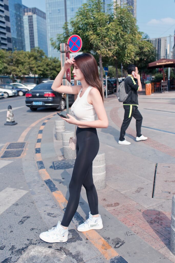 精选街拍 No.479 身材超好的户外运动美女（二） [88P/100M]插图3