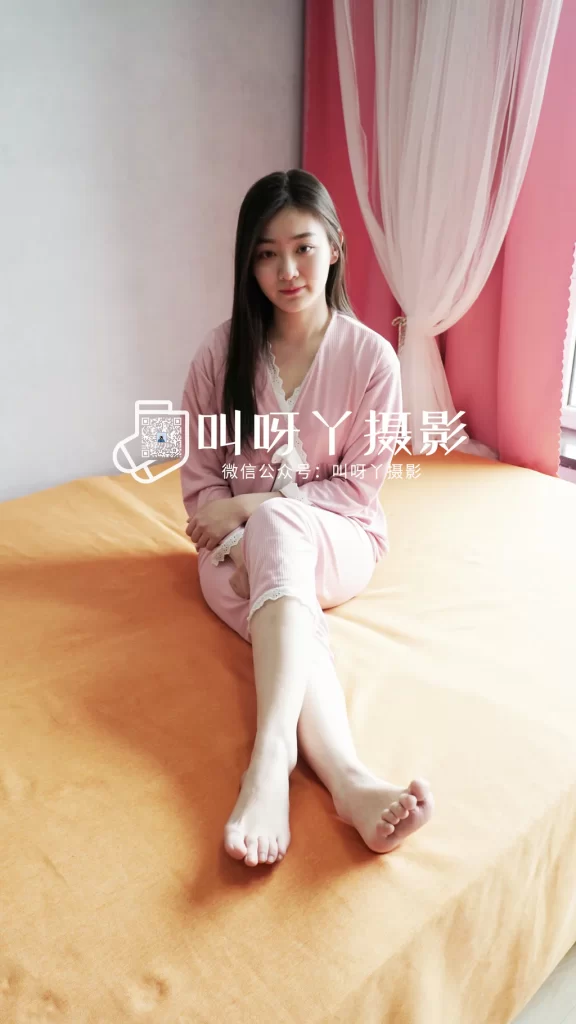 爱丫摄影 002 告别千篇一律的摆姿 用心走进情绪里[81P/3V/2.68G]插图1