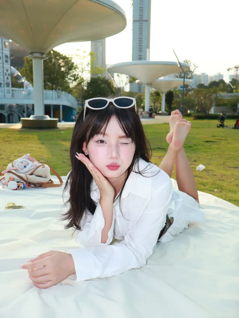 约拍系列 019号作品 白衣凉鞋[460P/46V/6.86GB]插图