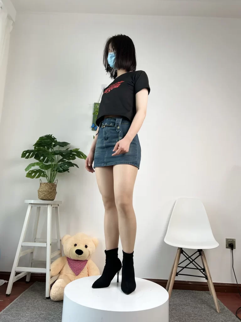 三禾摄影 NO.075 牛仔裙 肉丝 短靴[258P/1V/1.39GB]插图3