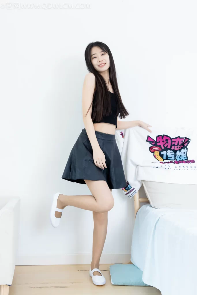 物恋传媒 NO.2624 菜菜-布鞋、薄灰丝、裸足[161P/1V/4.50GB]插图1