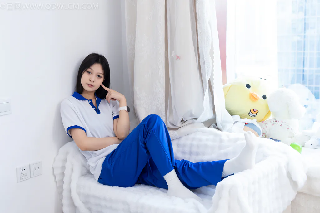 物恋传媒 NO.2625 紫苏-板鞋、白棉袜、裸足[152P/1V/3.94GB]插图1