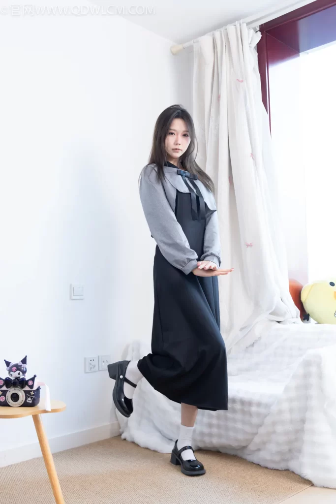 物恋传媒 NO.2629 南星-皮鞋、白棉袜、裸足[150P/1V/3.66GB]插图1